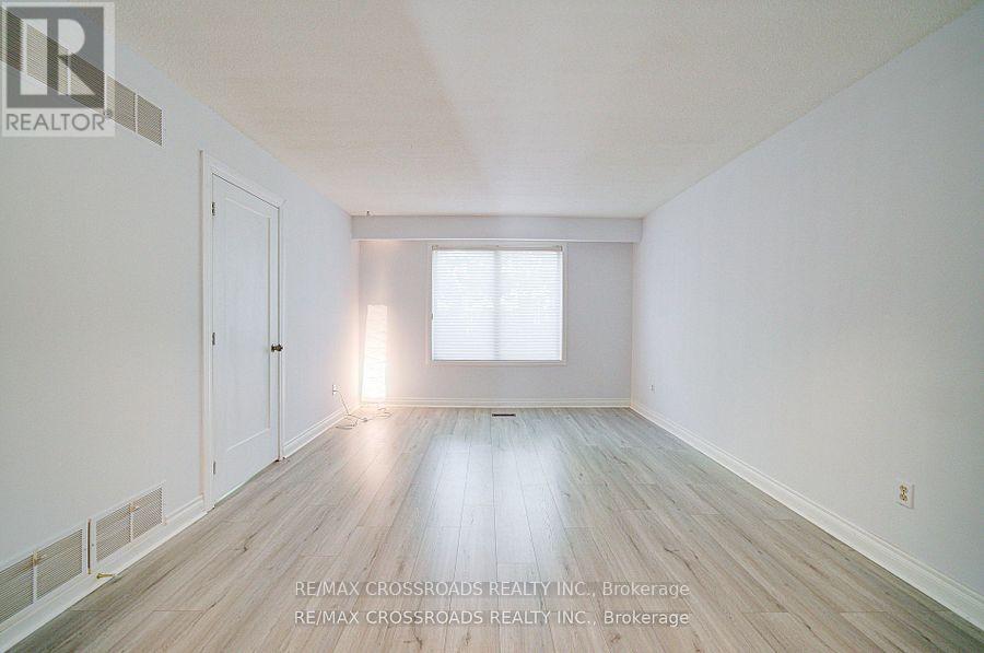 41 Huntsmill Boulevard, Toronto, Ontario  M1W 2Z8 - Photo 6 - E12471995