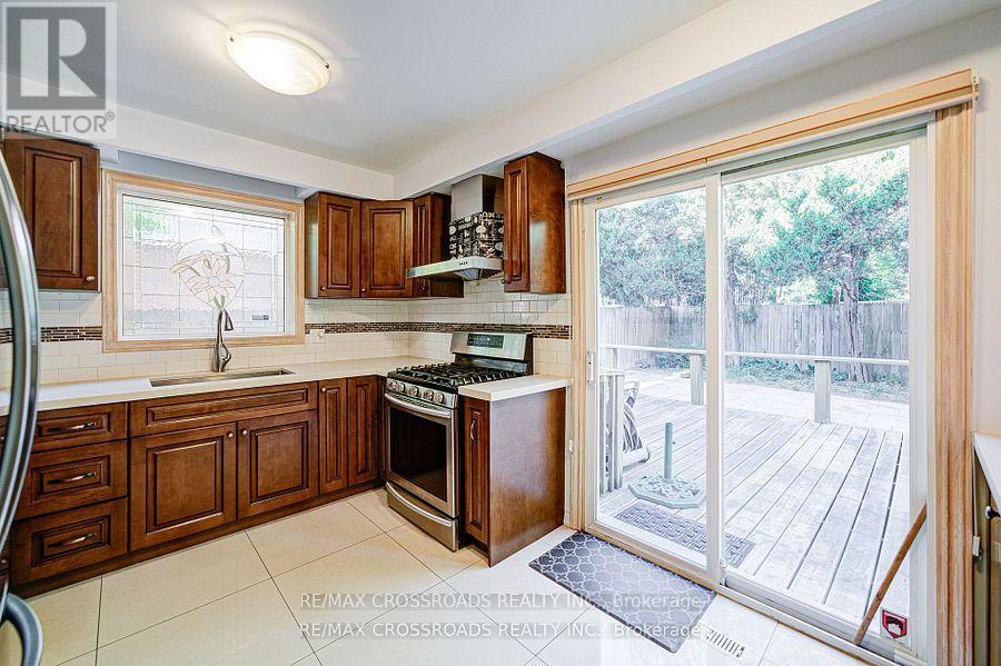 41 Huntsmill Boulevard, Toronto, Ontario  M1W 2Z8 - Photo 7 - E12471995