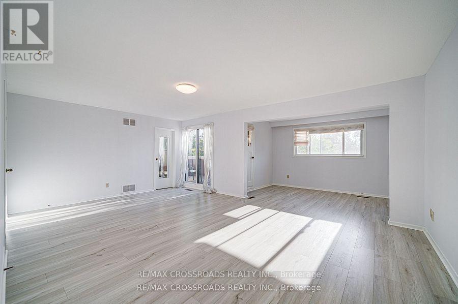41 Huntsmill Boulevard, Toronto, Ontario  M1W 2Z8 - Photo 9 - E12471995