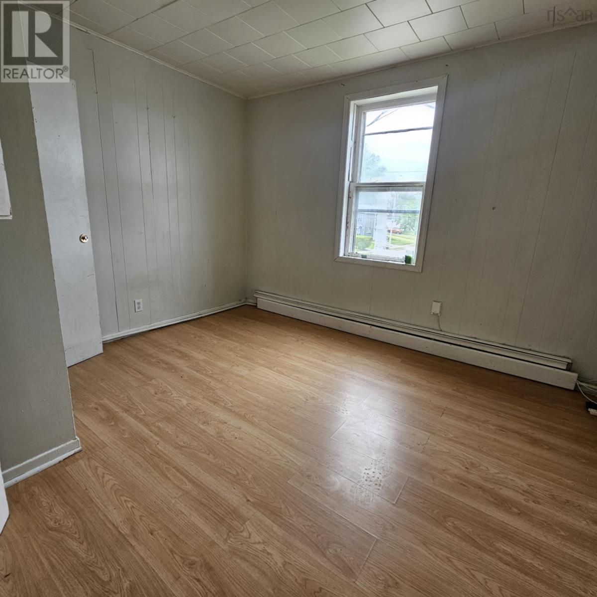 100 York Street, Sydney, Nova Scotia  B1P 6B4 - Photo 5 - 202512936