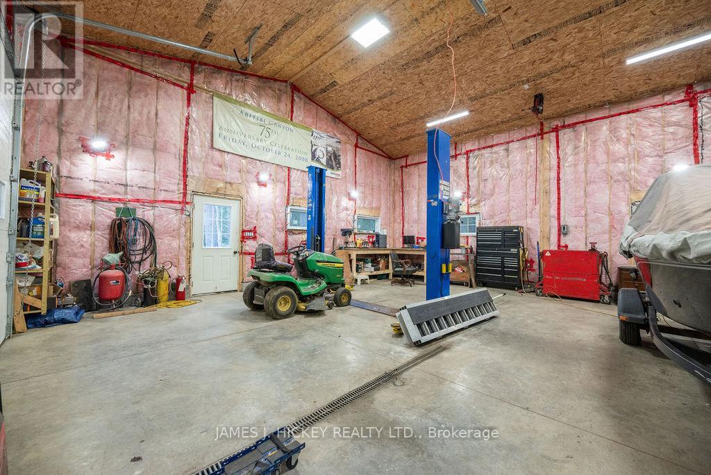 313 Meilleur's Road, Laurentian Hills, Ontario  K0J 1P0 - Photo 37 - X12472118