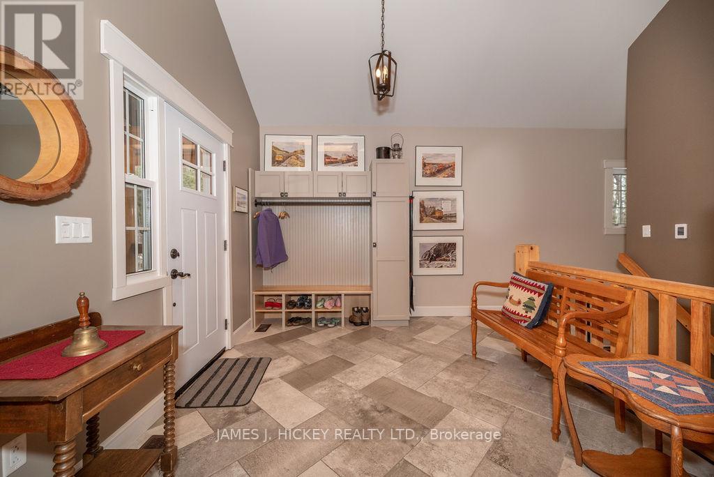 313 Meilleur's Road, Laurentian Hills, Ontario  K0J 1P0 - Photo 4 - X12472118