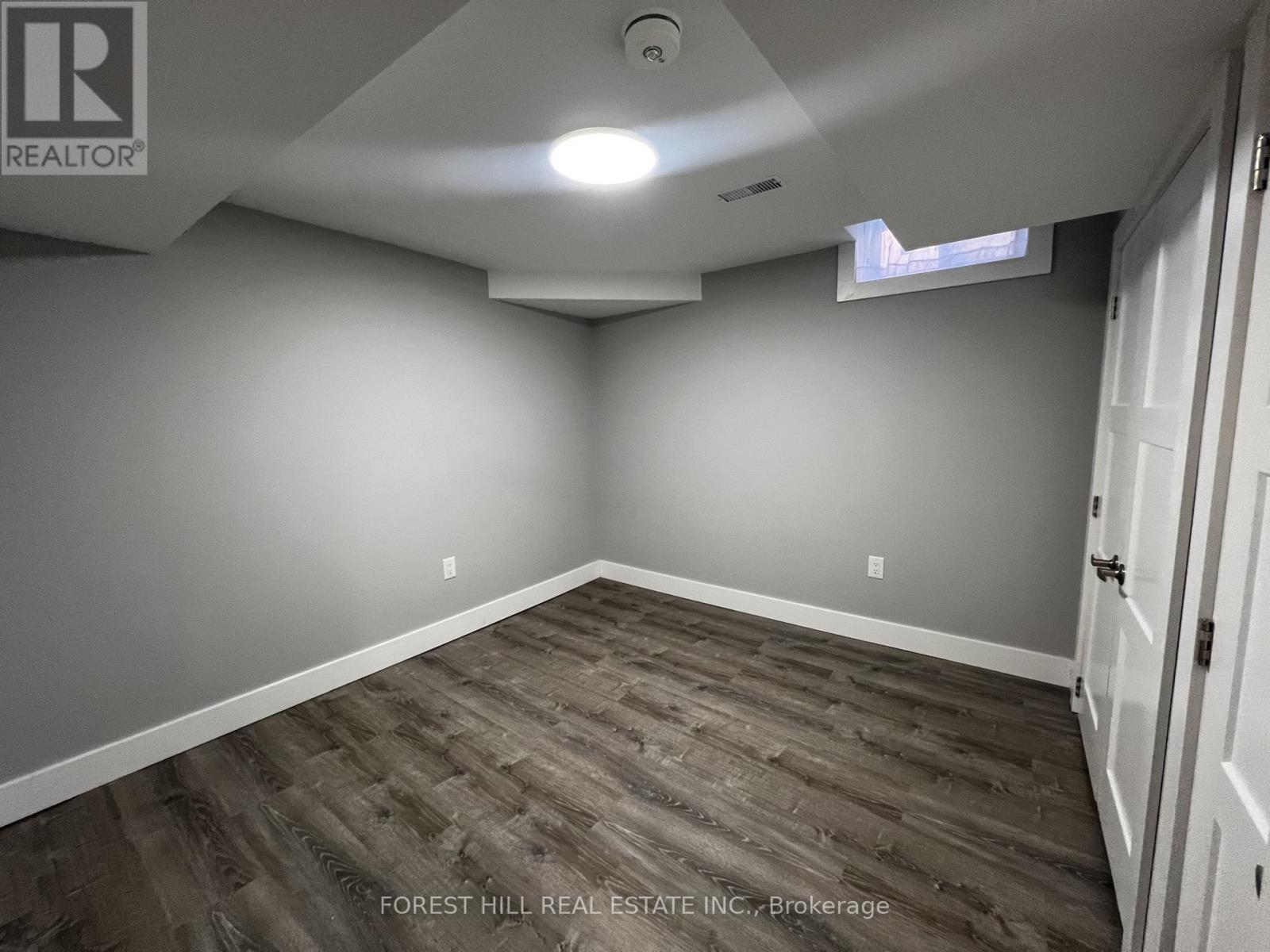 Lower - 181 Johnson Street, Barrie, Ontario  L4M 6B1 - Photo 18 - S12471958