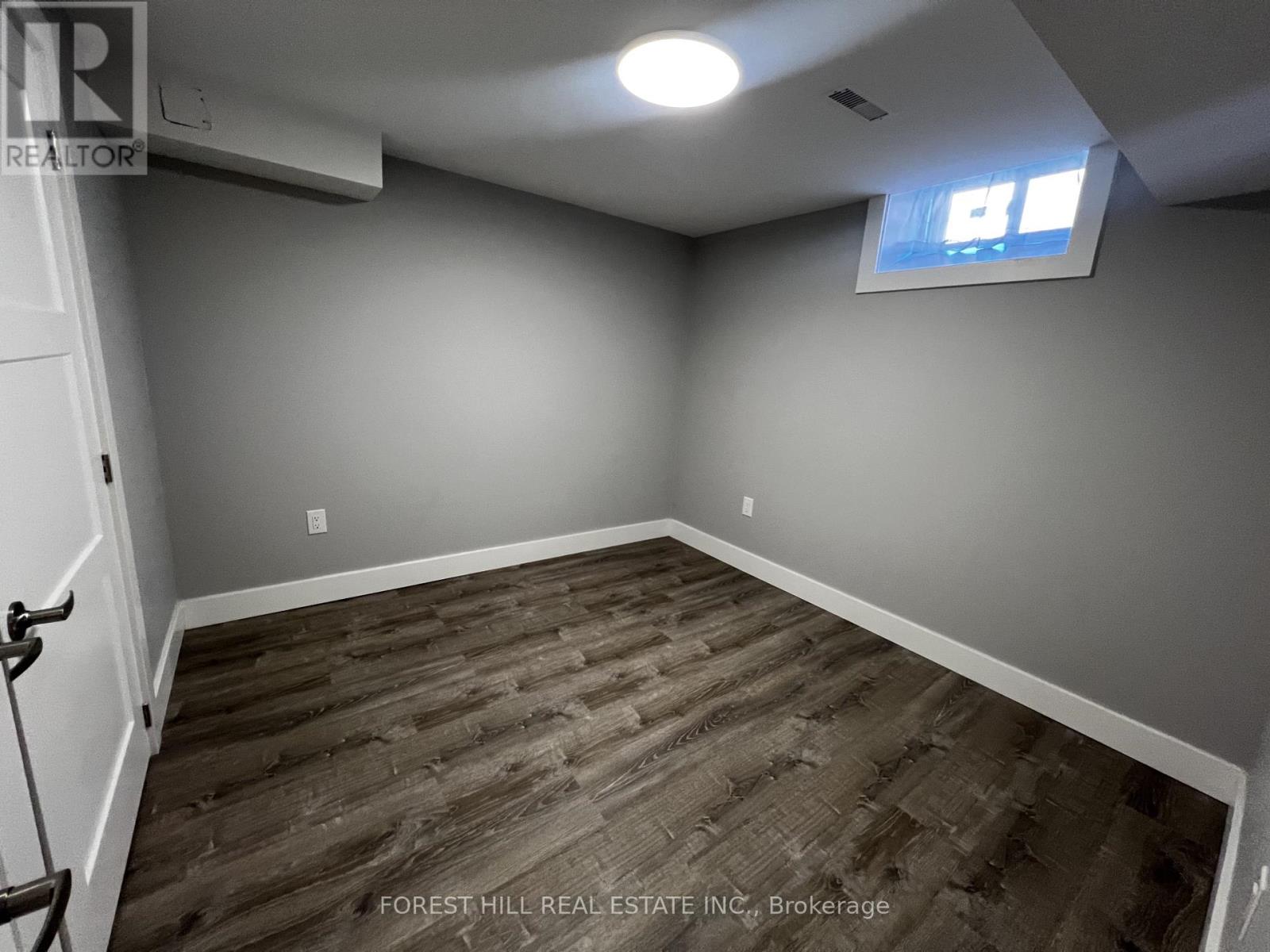 Lower - 181 Johnson Street, Barrie, Ontario  L4M 6B1 - Photo 24 - S12471958