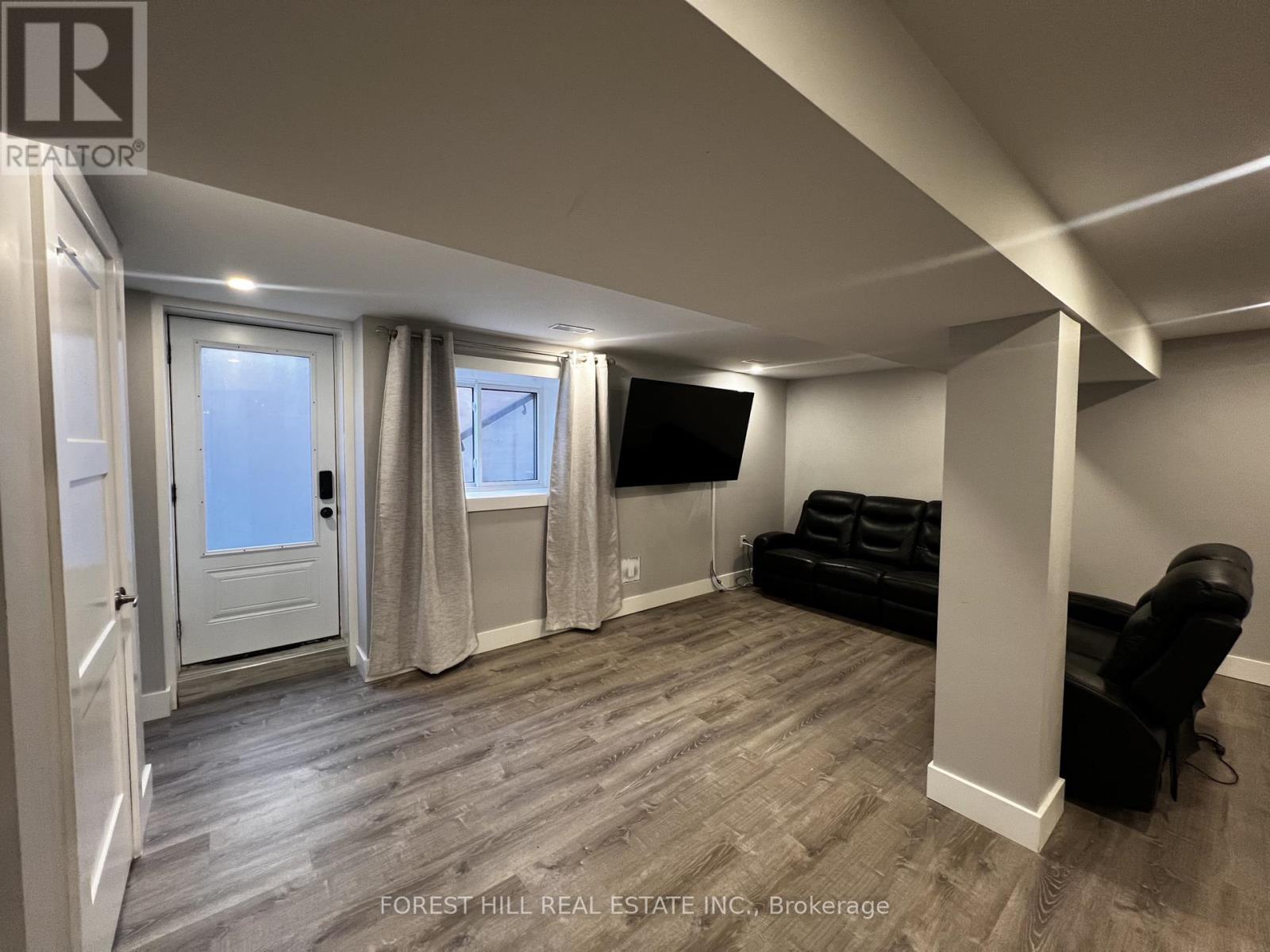 Lower - 181 Johnson Street, Barrie, Ontario  L4M 6B1 - Photo 9 - S12471958