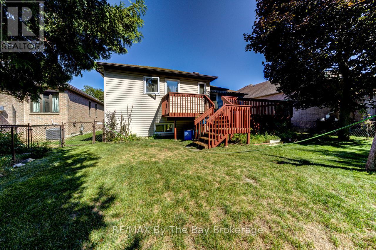 26 Timberland Crescent, Wasaga Beach, Ontario  L9Z 1G7 - Photo 31 - S12472085