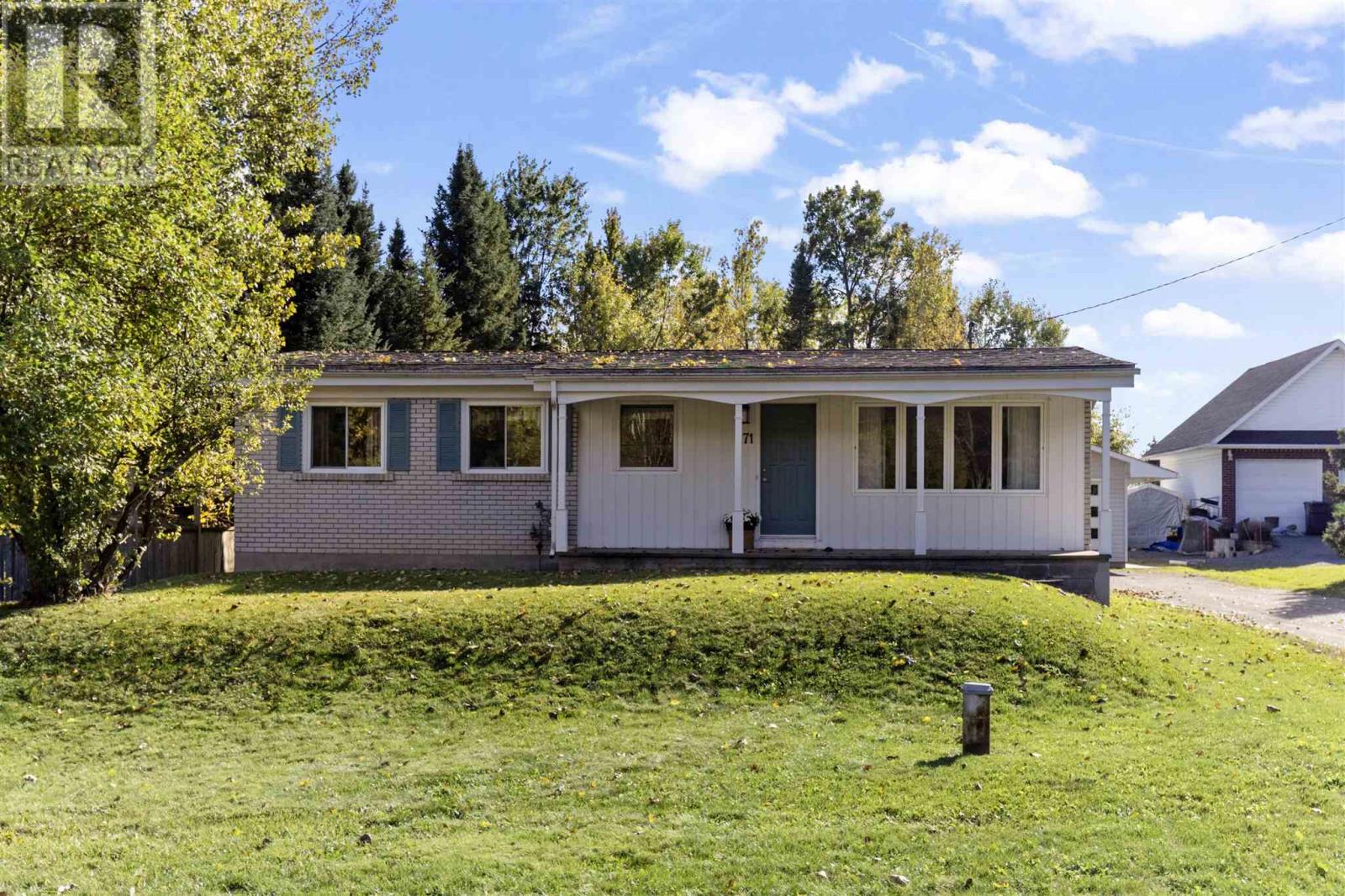 1171 Third Lin, Sault Ste. Marie, Ontario  P6A 6J8 - Photo 2 - SM252956