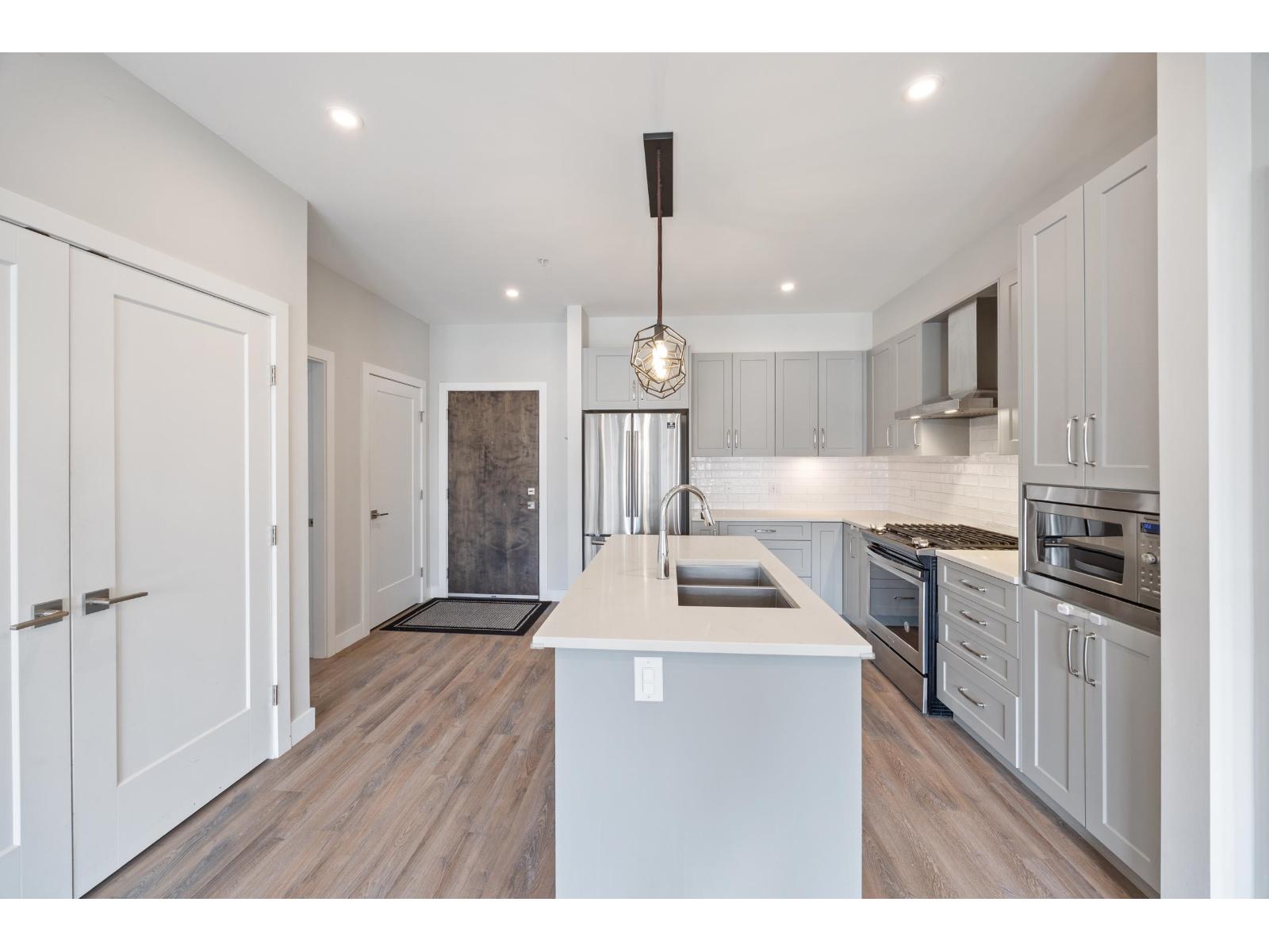 412 15436 31 Avenue, Surrey, British Columbia  V3Z 1H3 - Photo 6 - R3041100