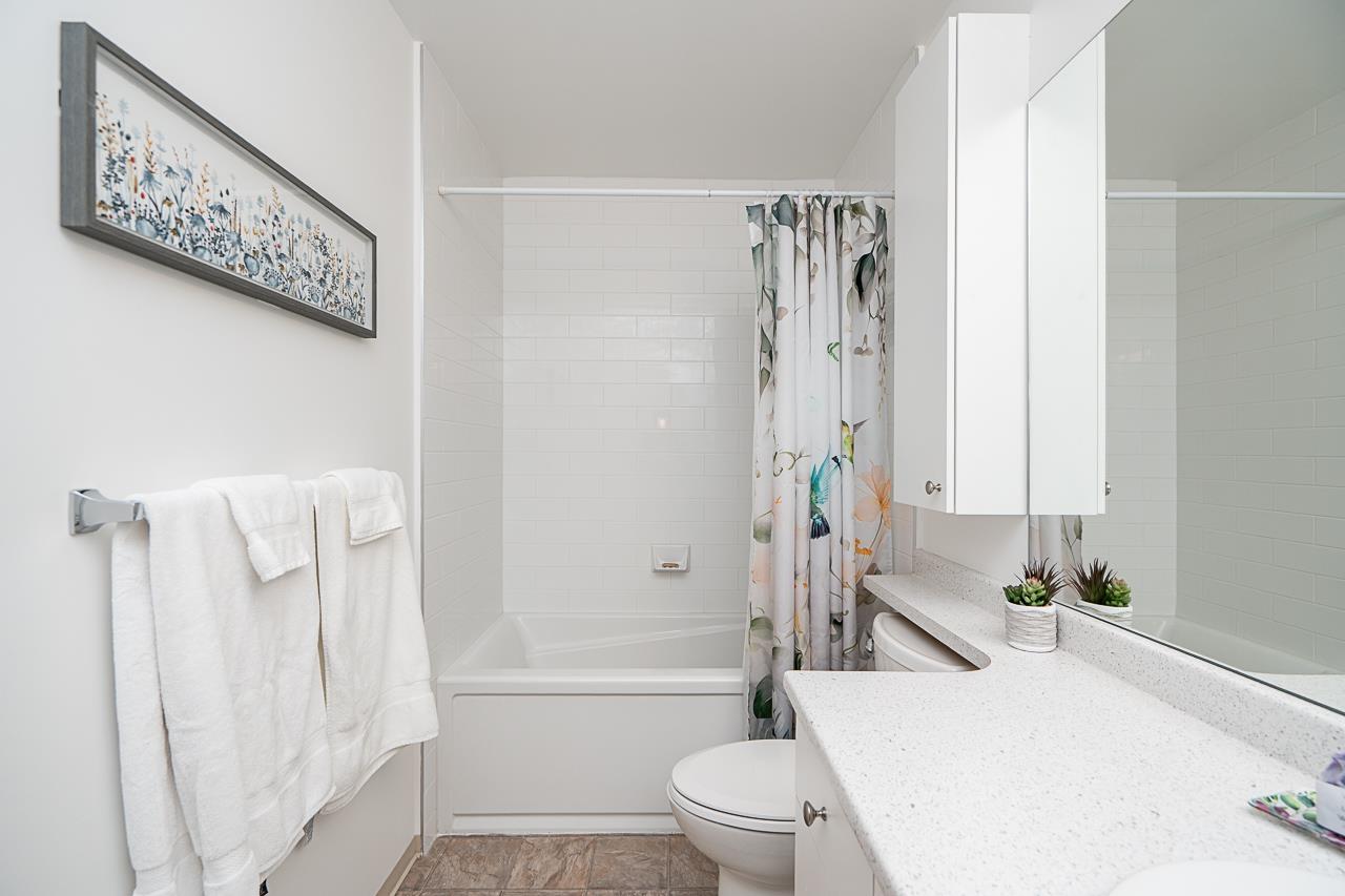 105 13911 70 Avenue, Surrey, British Columbia V3W 6B4 - Photo 21 - R3047226