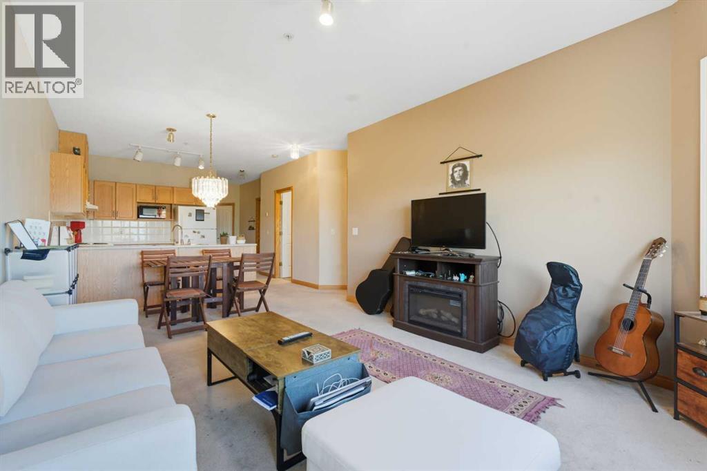 221, 1920 14 Avenue Ne, Calgary, Alberta  T2E 8V4 - Photo 3 - A2264937