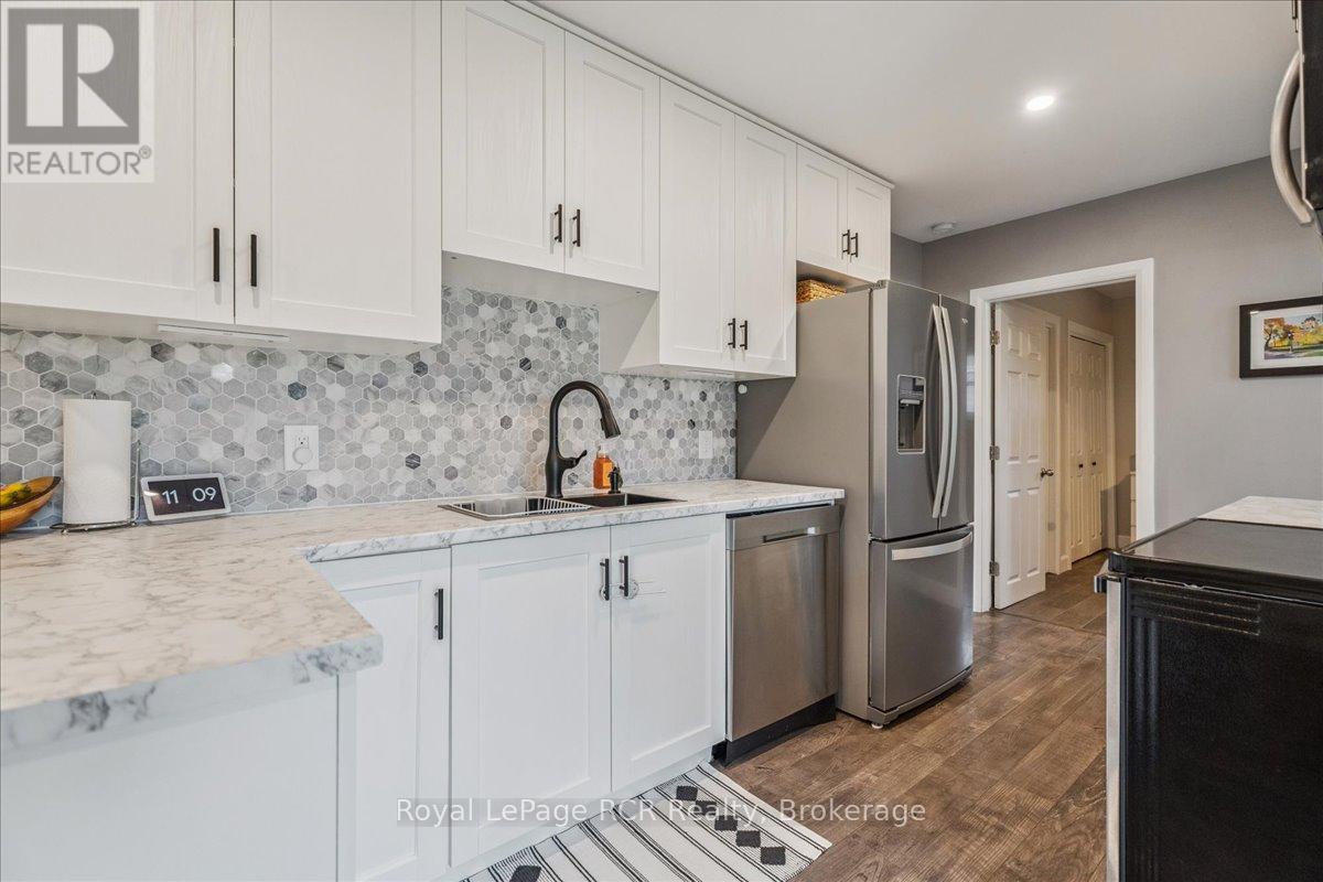224 Finden Street, Georgian Bluffs, Ontario  N4K 6V5 - Photo 15 - X12472015