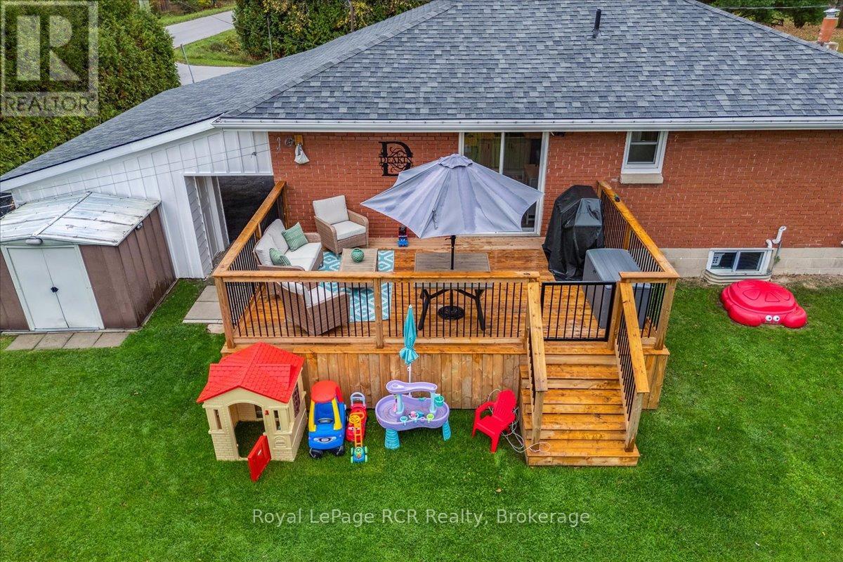 224 Finden Street, Georgian Bluffs, Ontario  N4K 6V5 - Photo 38 - X12472015