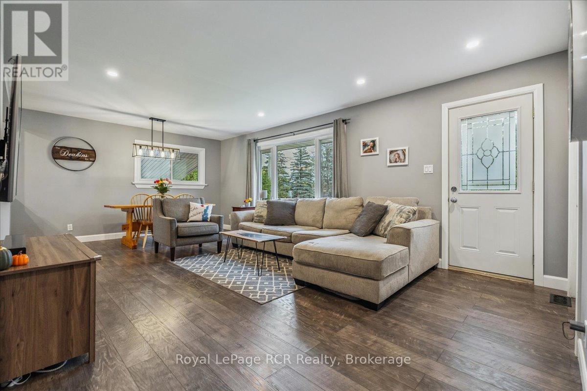 224 Finden Street, Georgian Bluffs, Ontario  N4K 6V5 - Photo 6 - X12472015