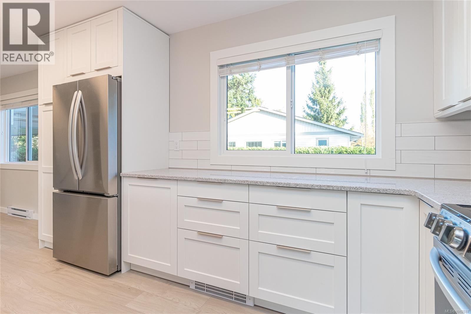 545 Rowan Ave, Parksville, British Columbia  V9P 1H3 - Photo 18 - 1017697