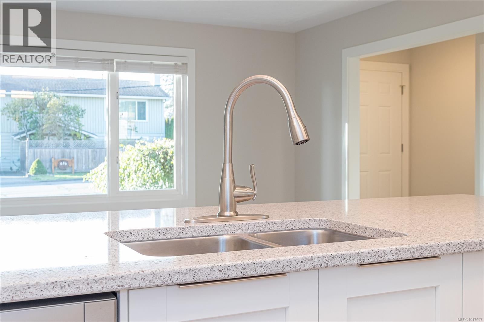 545 Rowan Ave, Parksville, British Columbia  V9P 1H3 - Photo 21 - 1017697