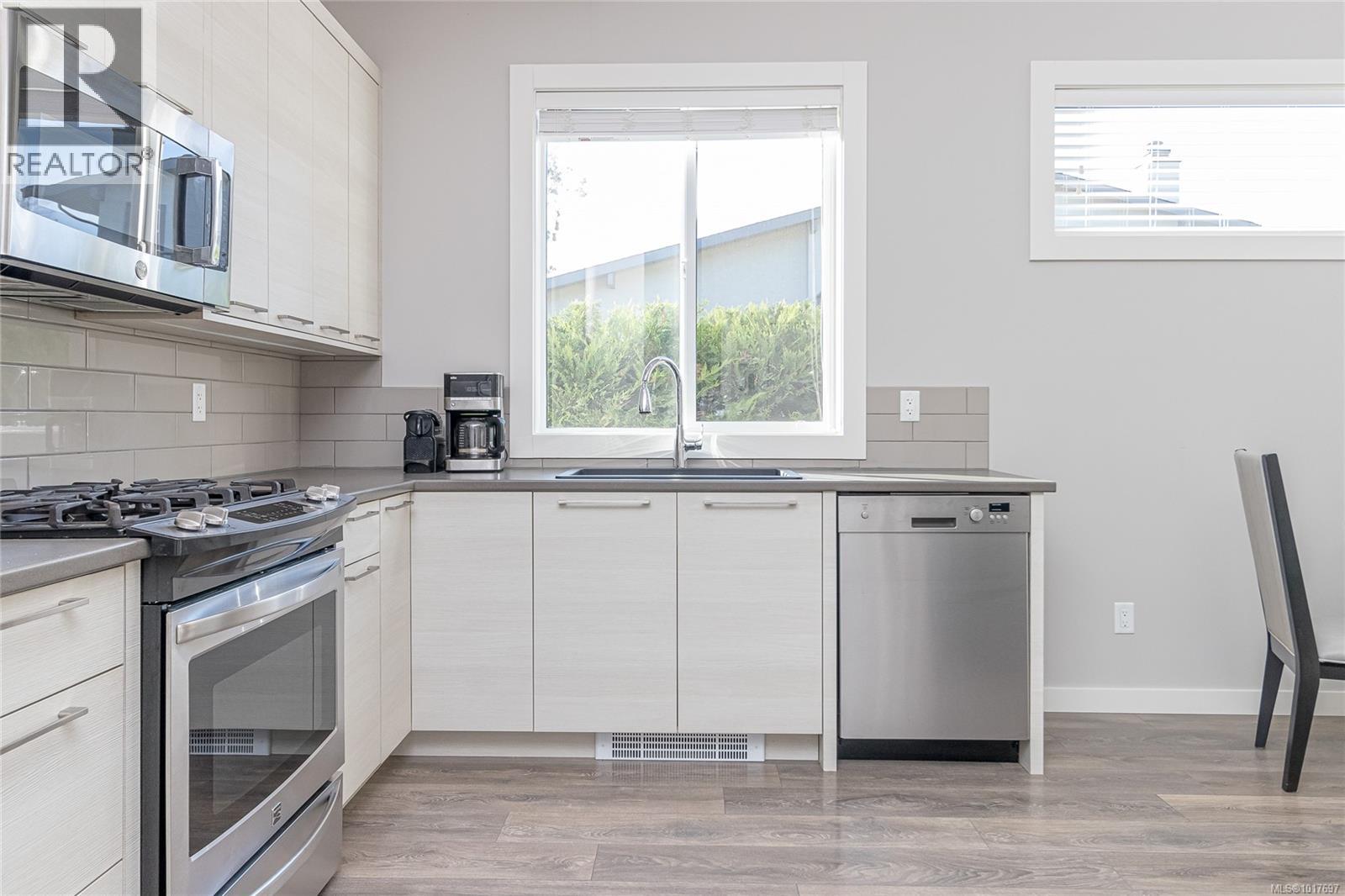 545 Rowan Ave, Parksville, British Columbia  V9P 1H3 - Photo 47 - 1017697