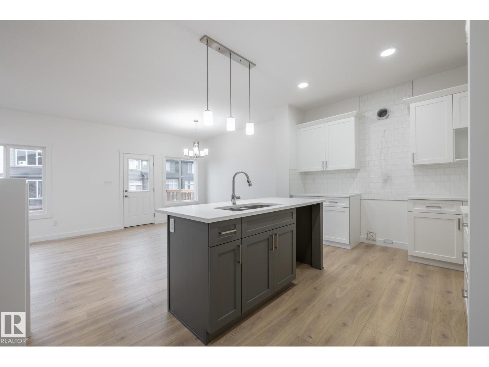 5264 Kinney Pl Sw, Edmonton, Alberta  T6W 1A8 - Photo 5 - E4462811