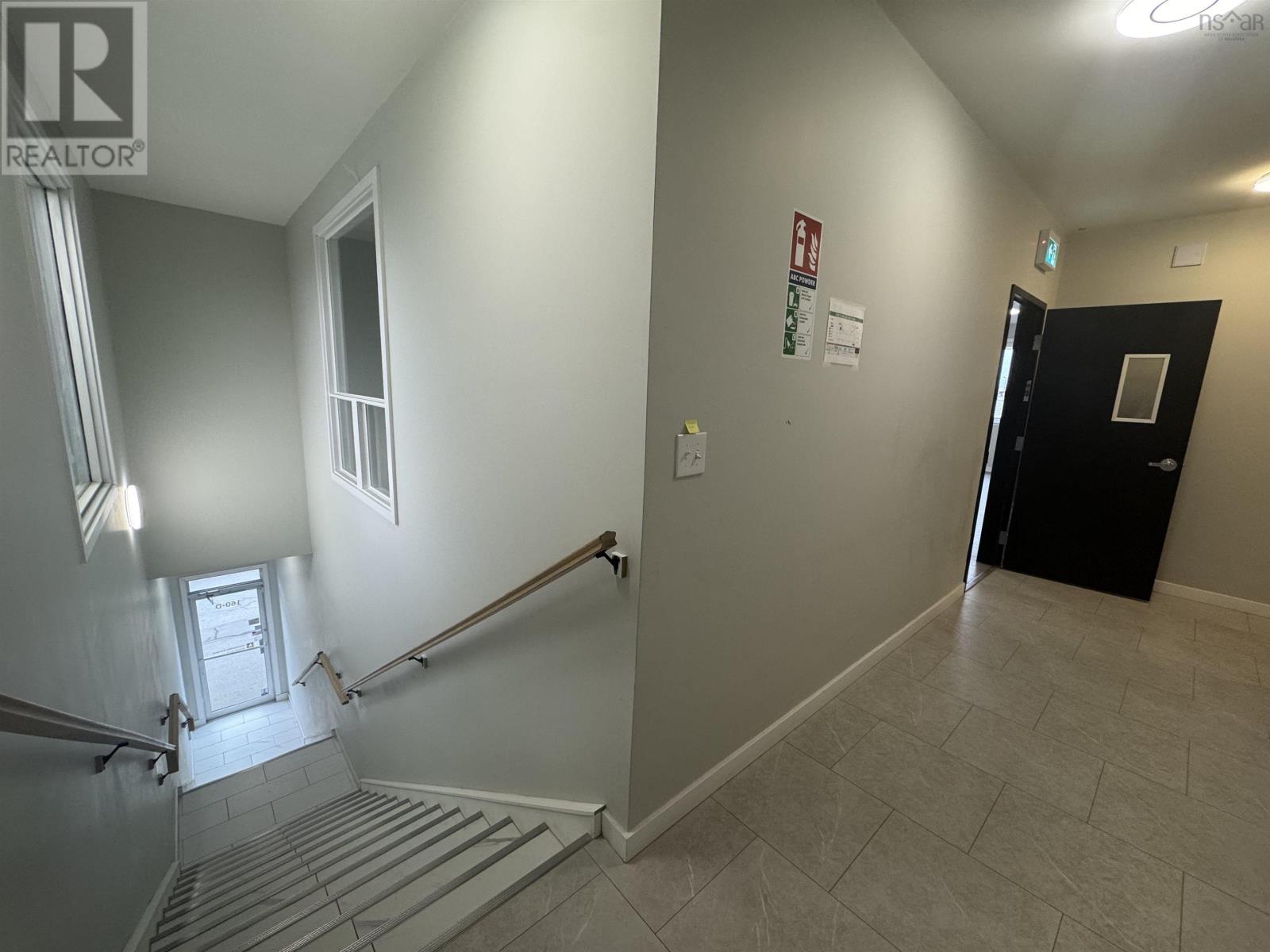 160e Robie Street, Truro, Nova Scotia  B2N 1L1 - Photo 3 - 202526212