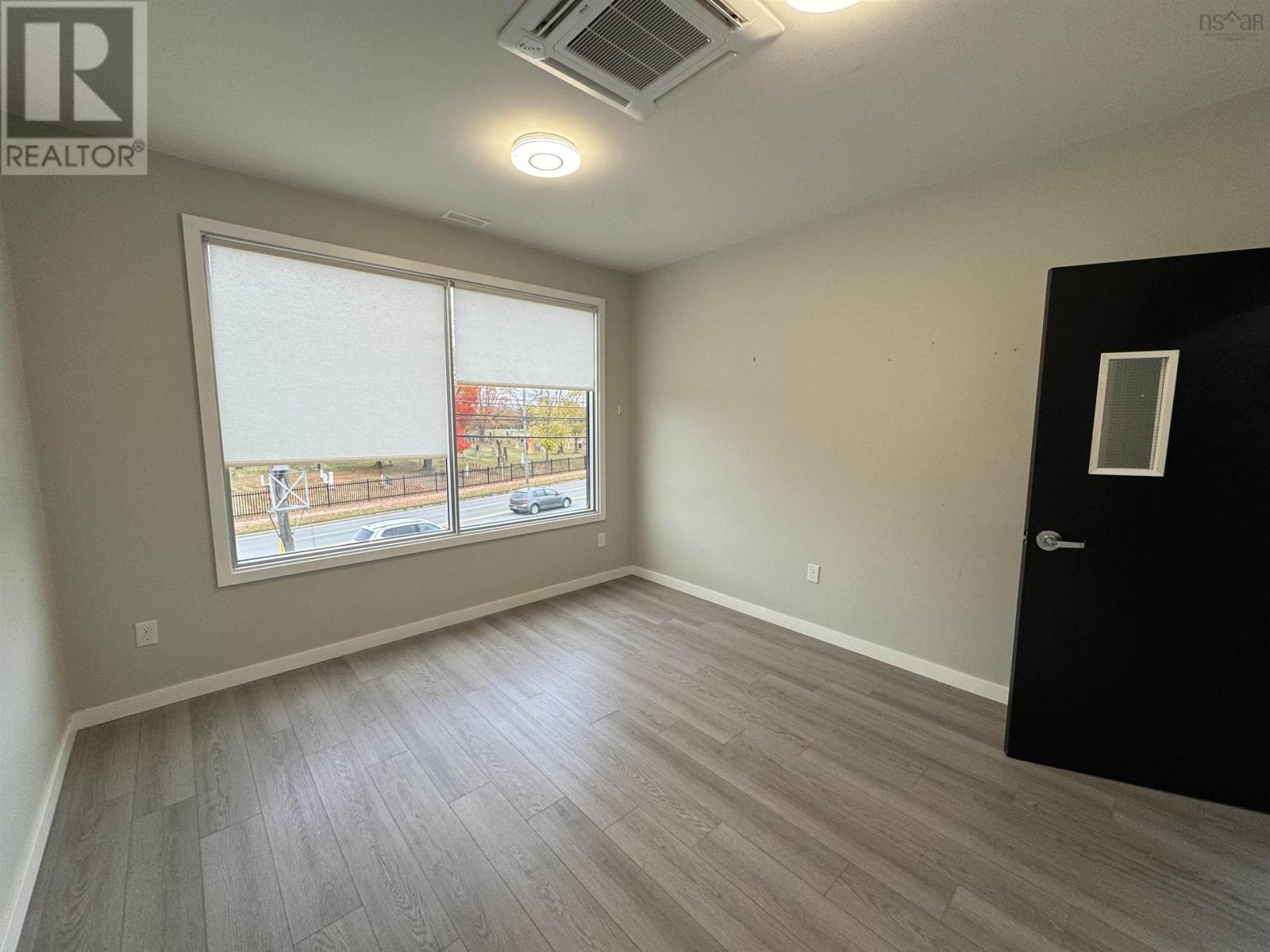 160e Robie Street, Truro, Nova Scotia  B2N 1L1 - Photo 7 - 202526212