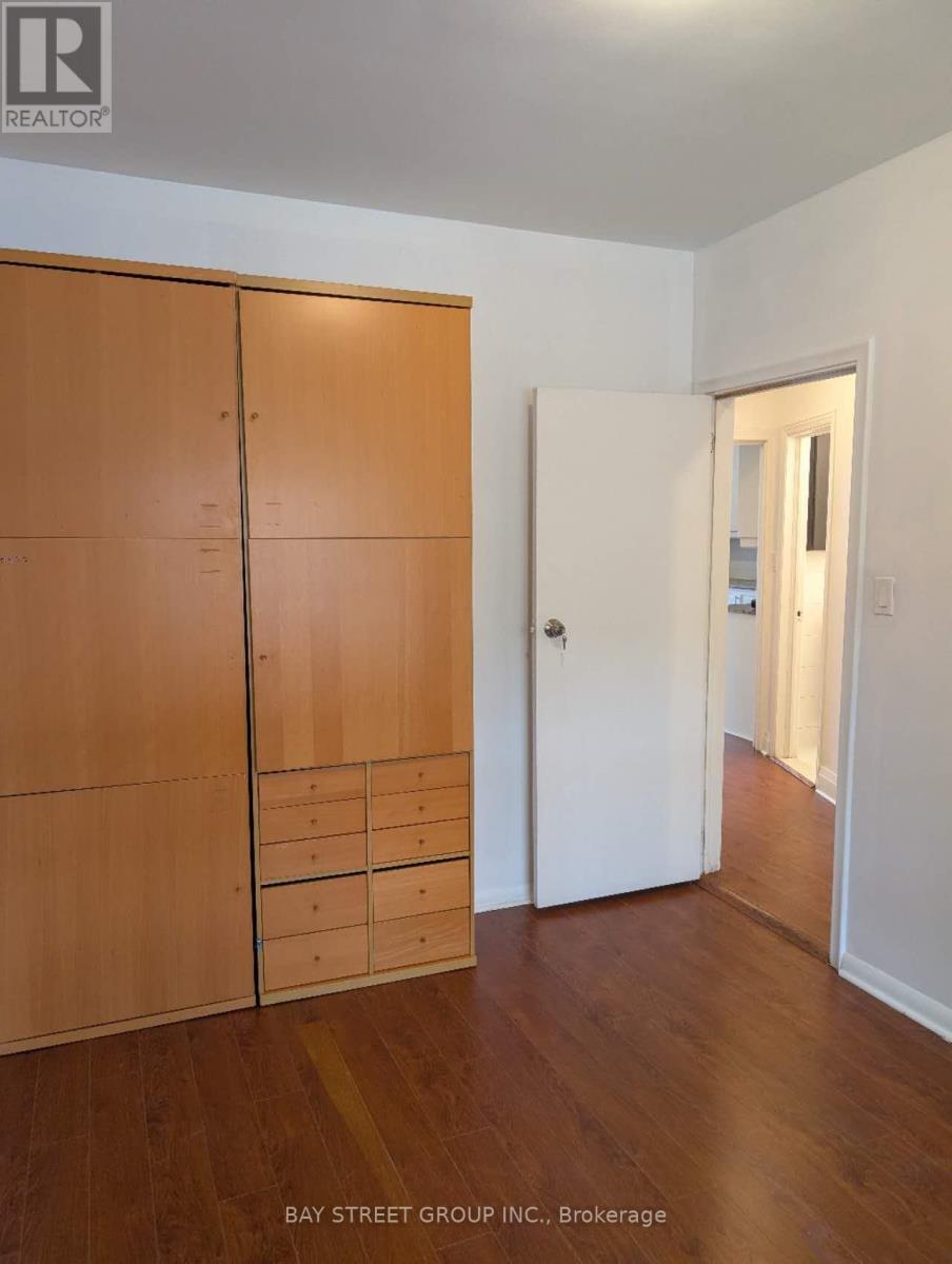 209 Silverthorn Avenue N, Toronto, Ontario  M6N 3K2 - Photo 31 - W12472001