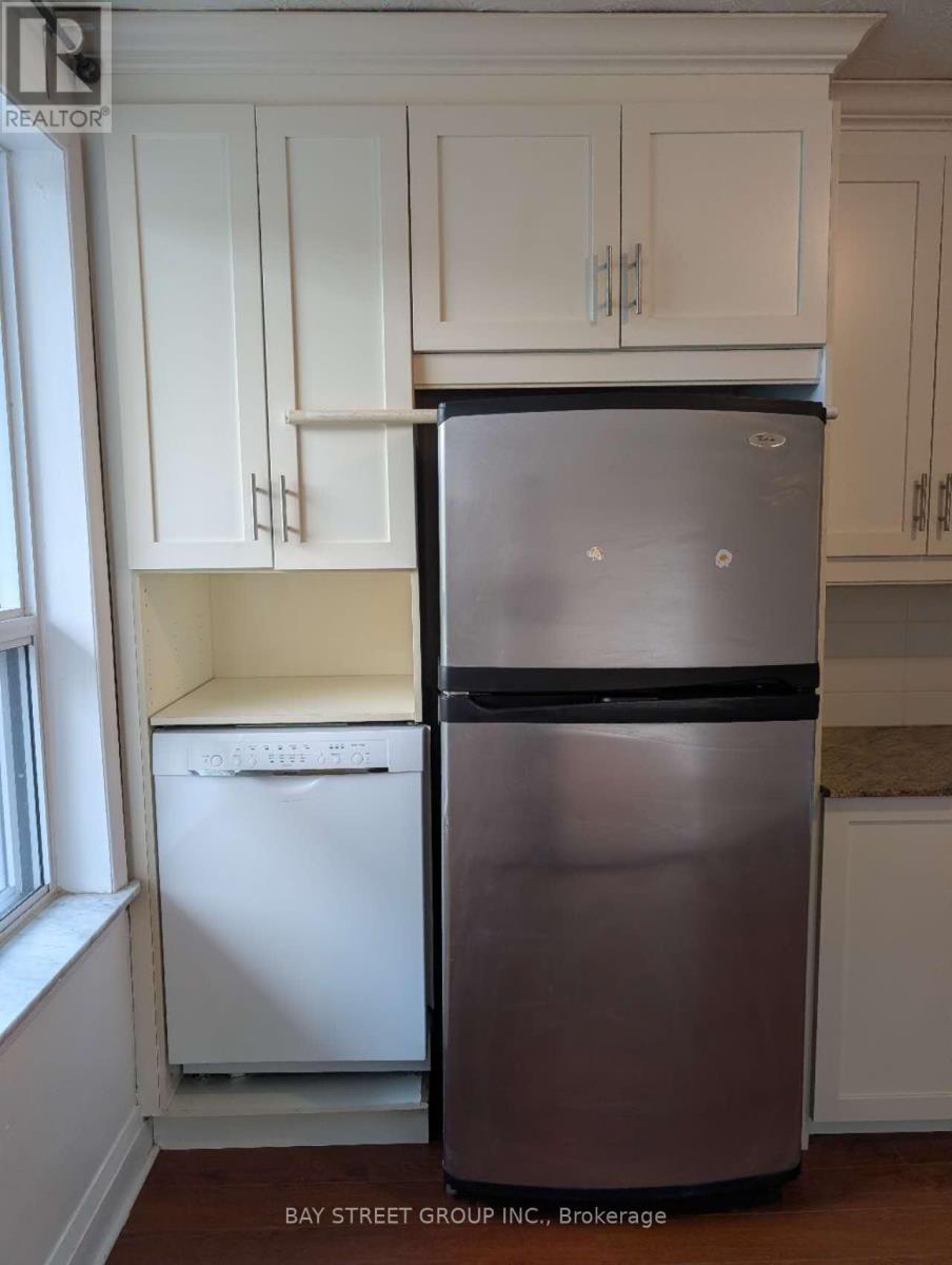 209 Silverthorn Avenue N, Toronto, Ontario  M6N 3K2 - Photo 4 - W12472001