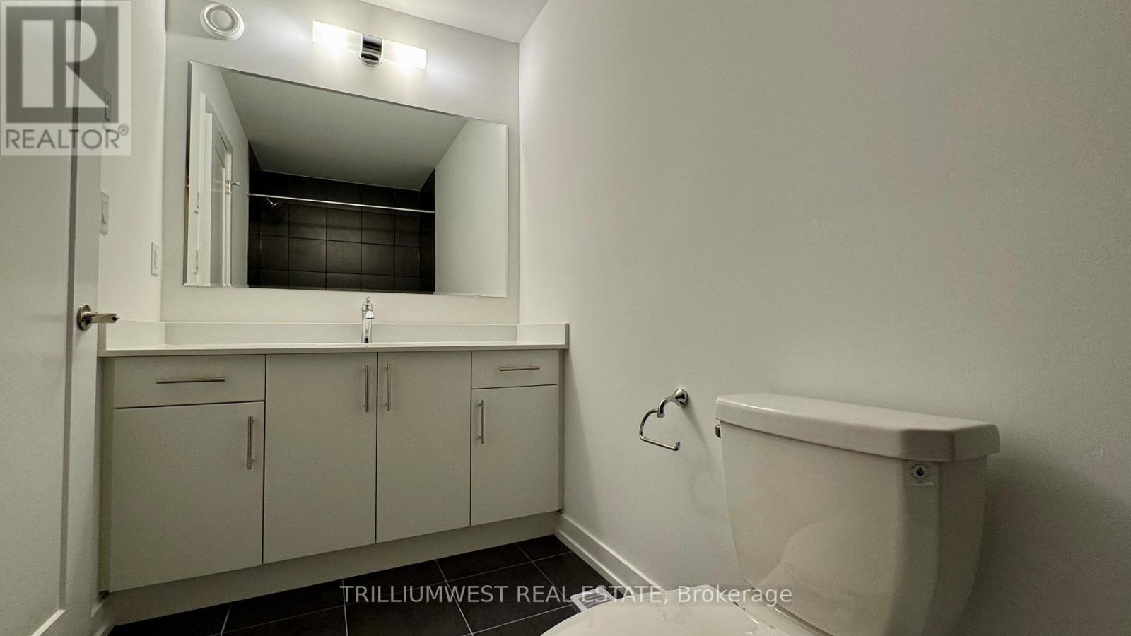 108 - 940 St. David Street N, Centre Wellington, Ontario  N1M 2W3 - Photo 23 - X12471999