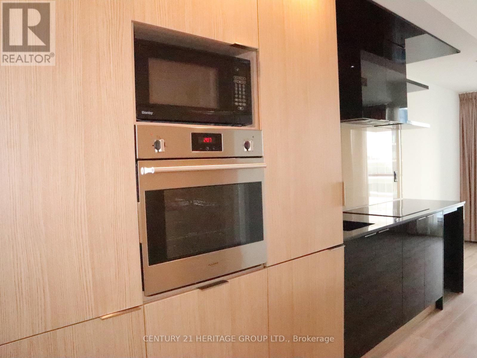 4805 - 70 Temperance Street, Toronto, Ontario  M5H 0B1 - Photo 9 - C12472130