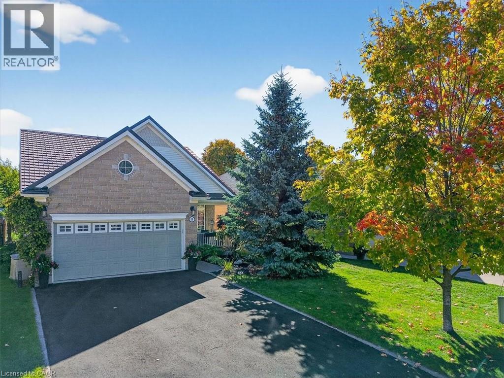 151 Reiber Court, Waterloo, Ontario  N2L 6N2 - Photo 1 - 40779303