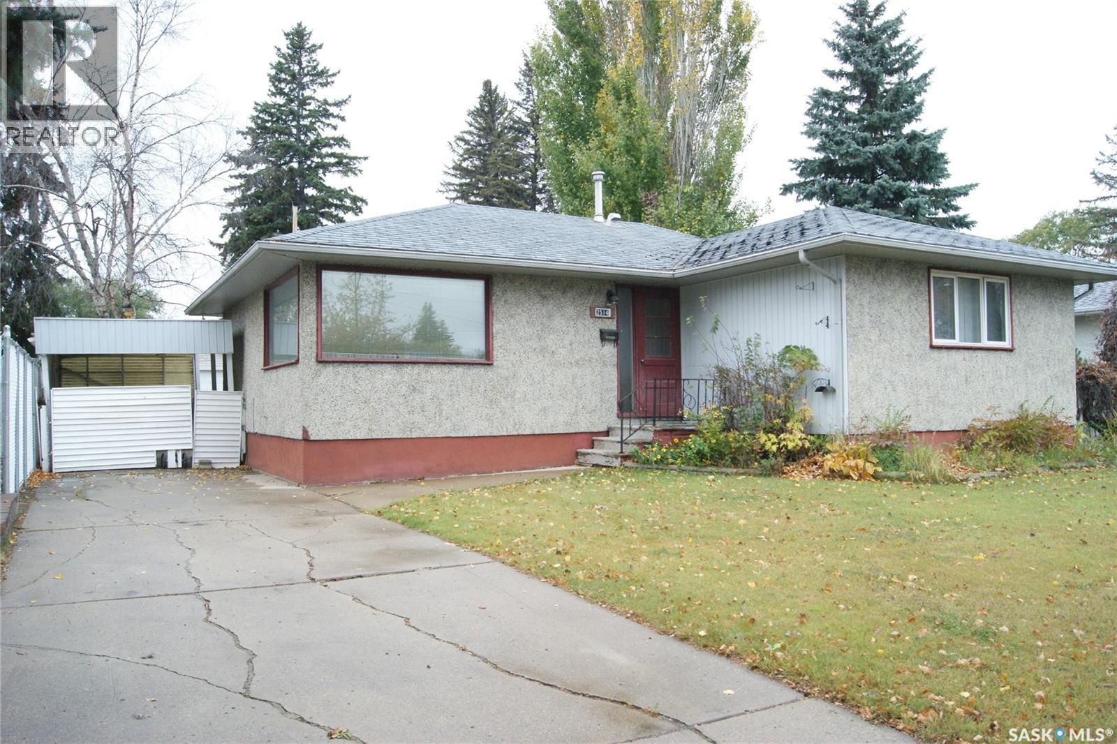 2514 Dufferin Avenue, Saskatoon, Saskatchewan  S7J 1C6 - Photo 1 - SK021293