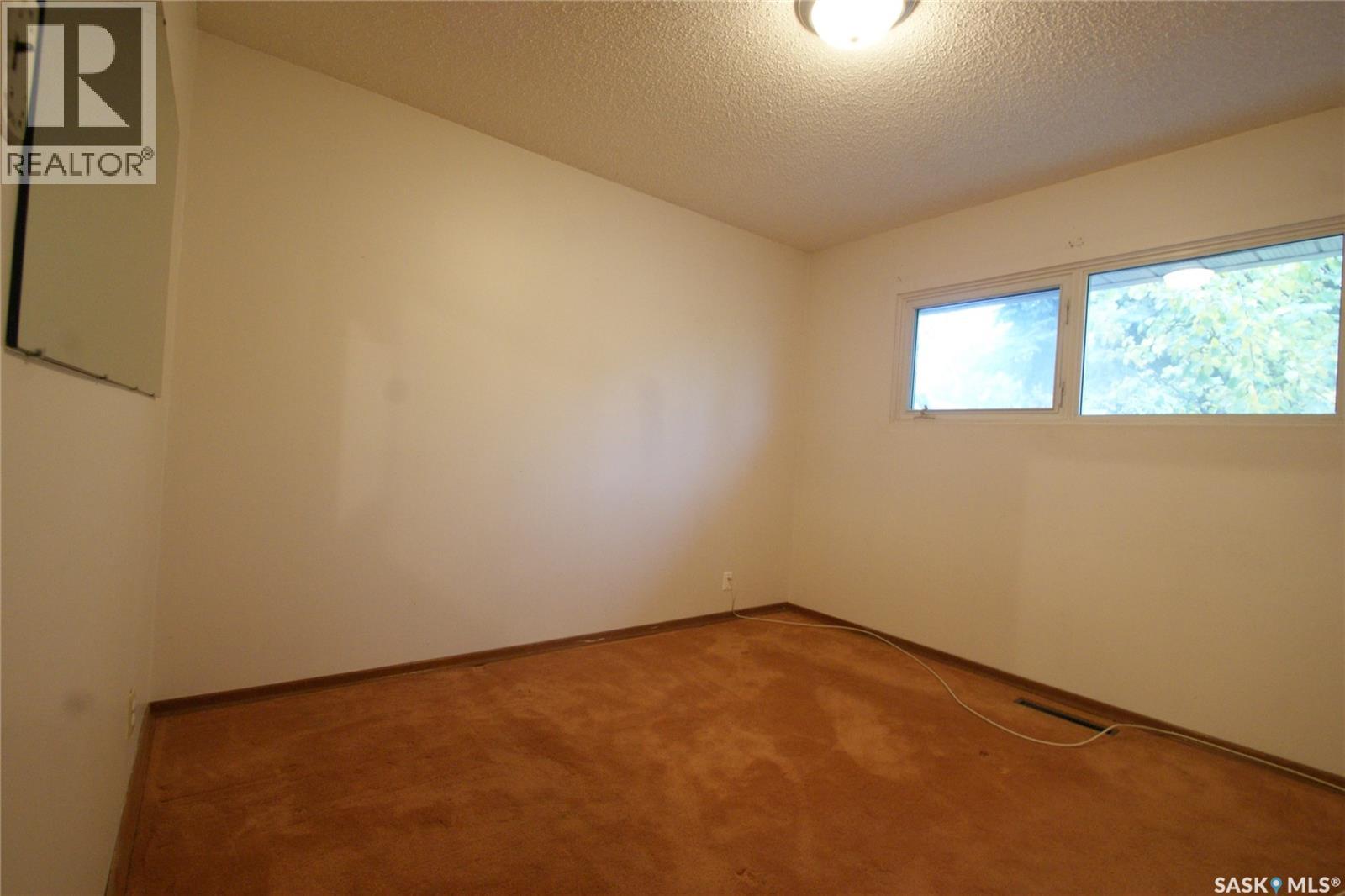2514 Dufferin Avenue, Saskatoon, Saskatchewan  S7J 1C6 - Photo 10 - SK021293