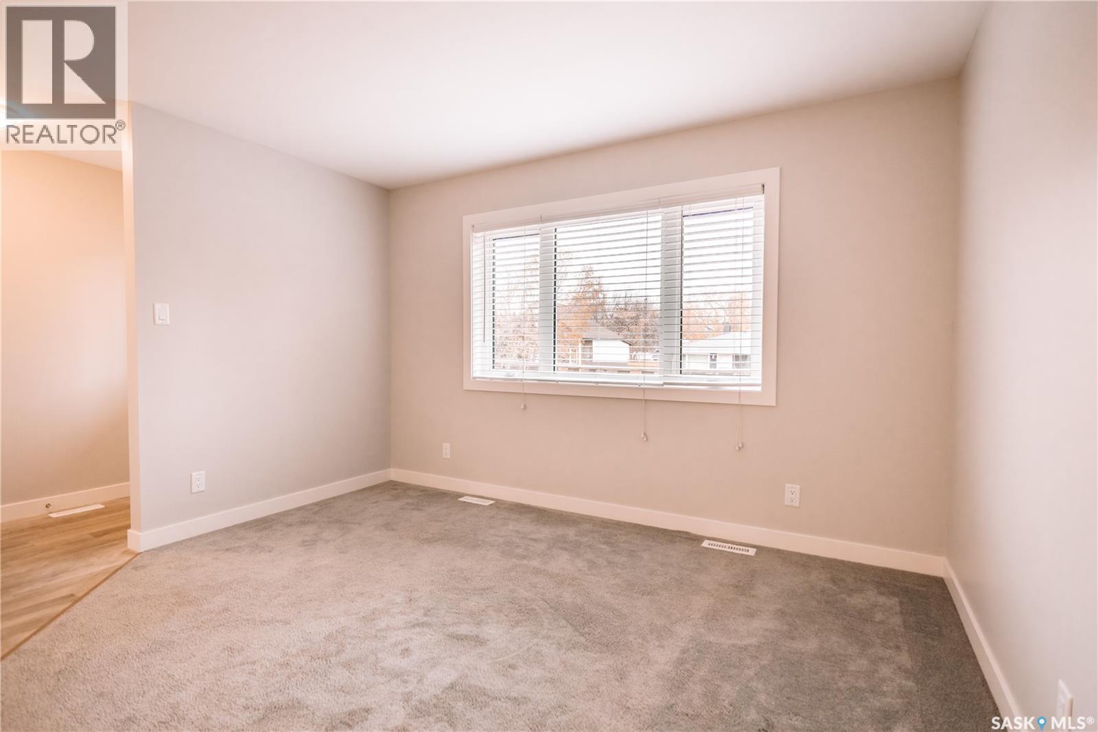 455 Toronto Street, Regina, Saskatchewan  S4R 1M5 - Photo 4 - SK021135
