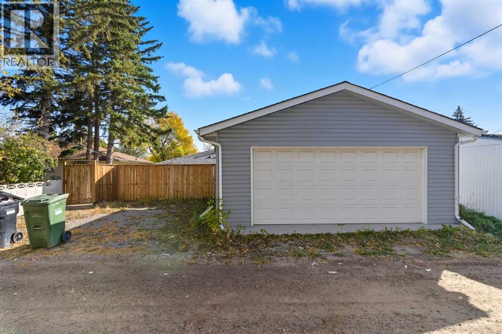 2009 Cottonwood Crescent Se, Calgary, Alberta  T2B 1P9 - Photo 41 - A2262374