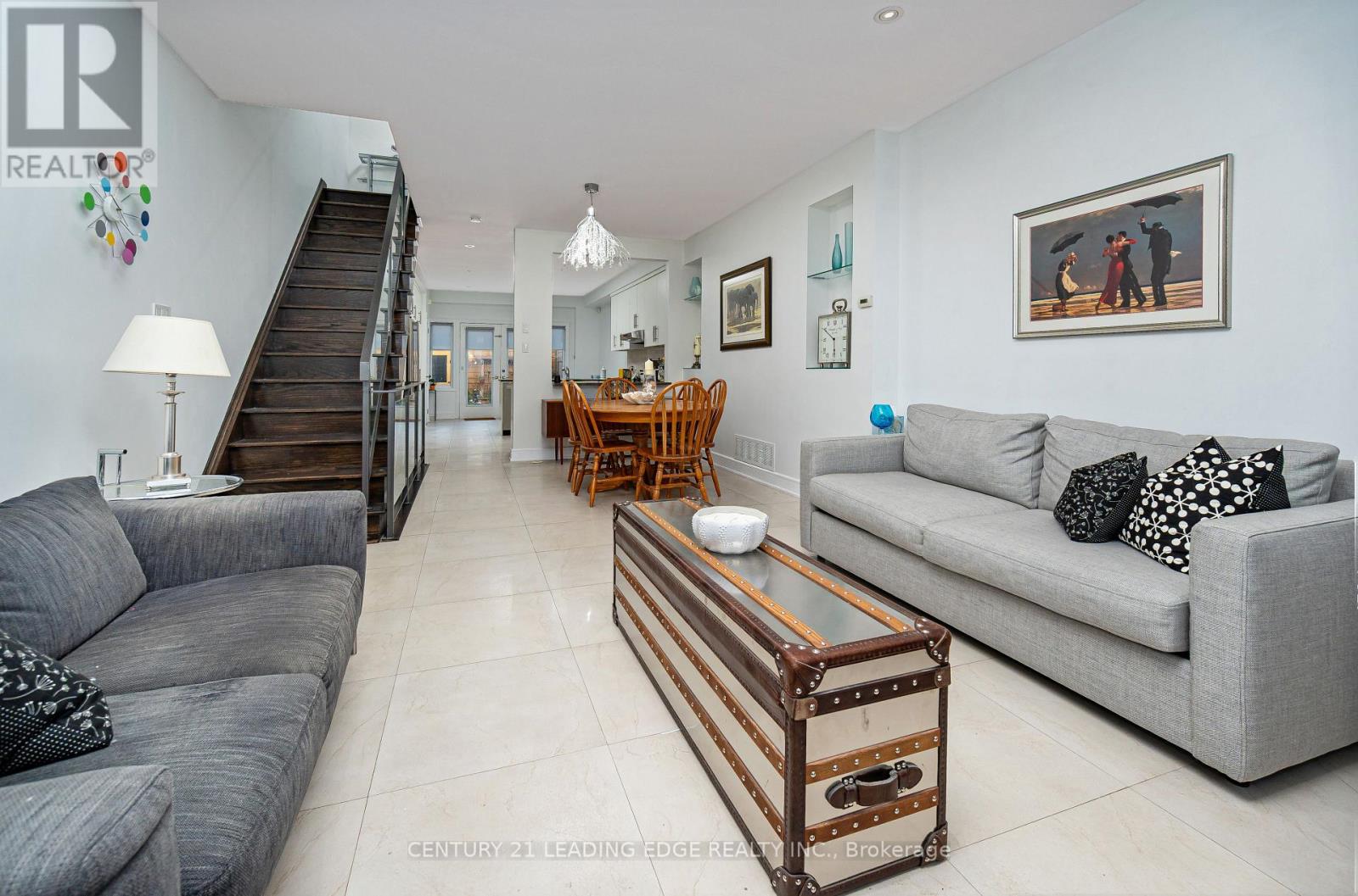 82 Woodbine Avenue, Toronto, Ontario  M4L 2A2 - Photo 4 - E12472050