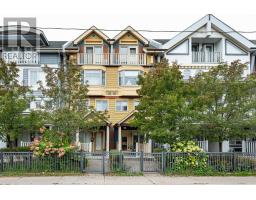 82 WOODBINE AVENUE, Toronto, Ontario