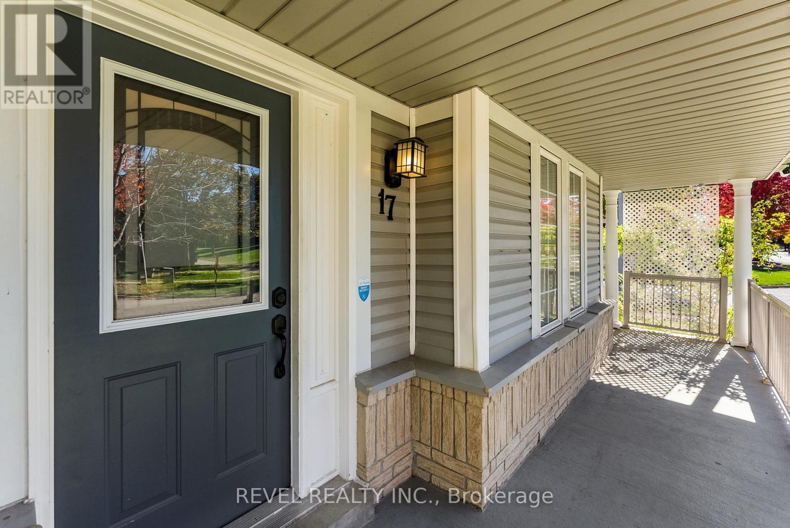 17 Hirons Drive, Ajax, Ontario  L1S 7N4 - Photo 7 - E12472055