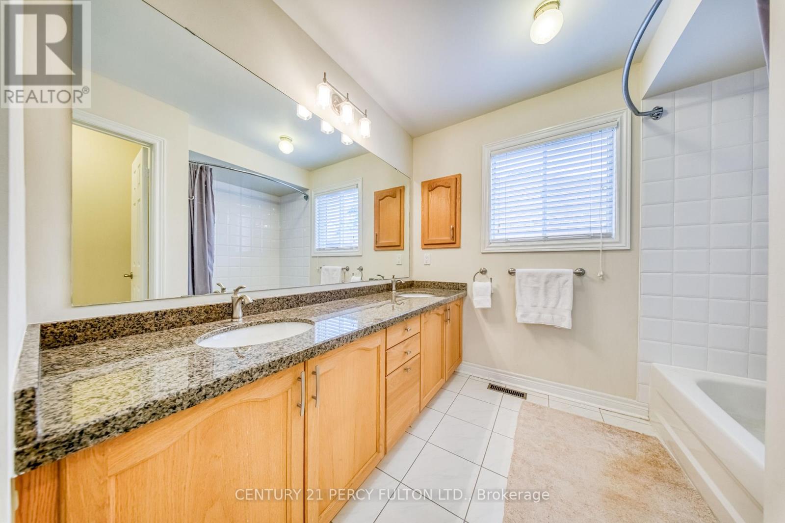 165 Elizabeth Street, Ajax, Ontario  L1T 3Y4 - Photo 17 - E12472067