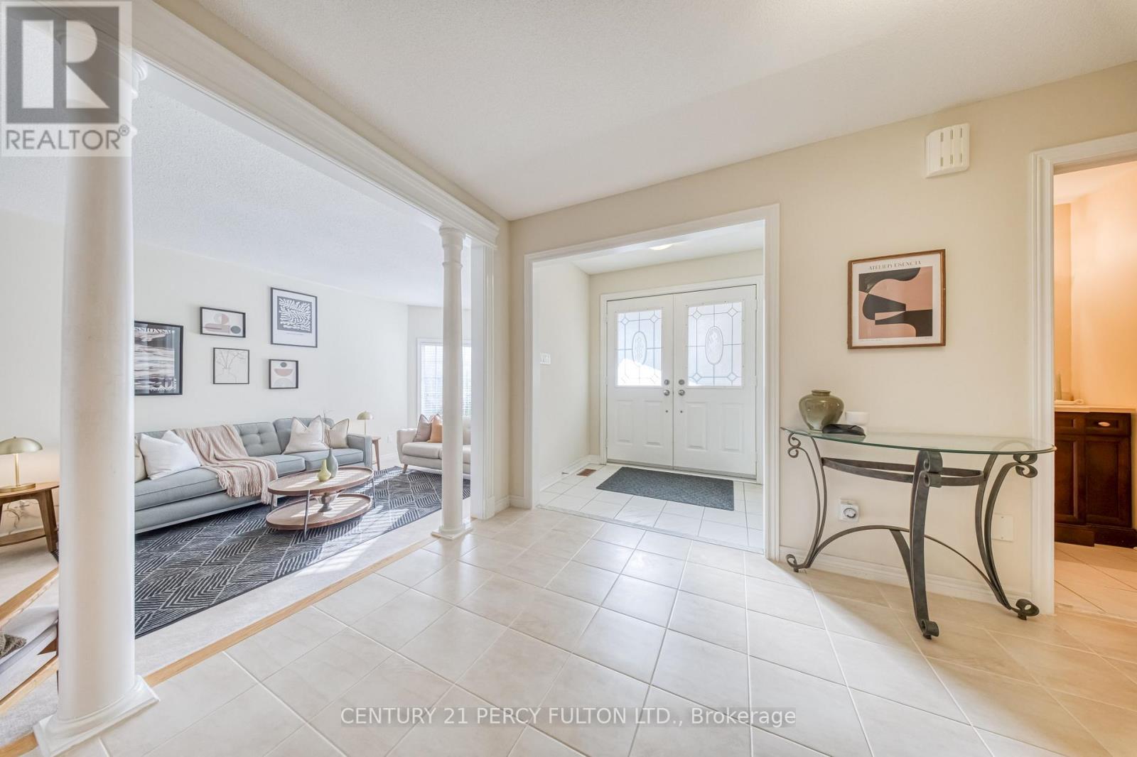 165 Elizabeth Street, Ajax, Ontario  L1T 3Y4 - Photo 3 - E12472067