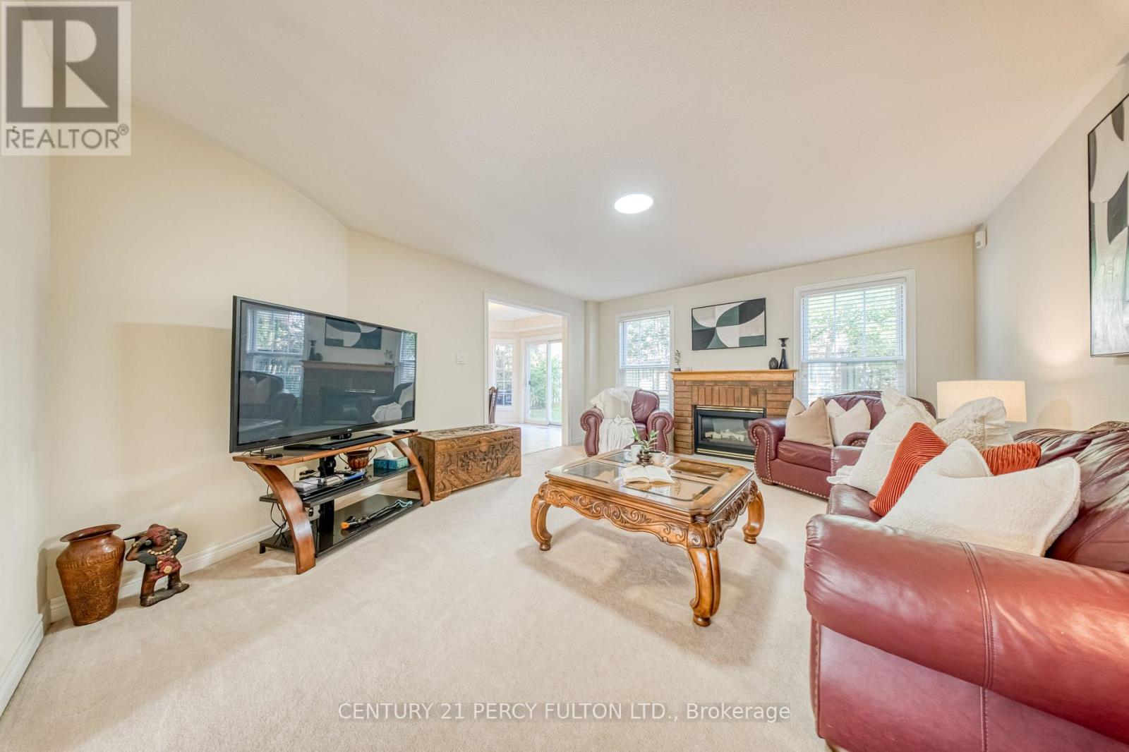 165 Elizabeth Street, Ajax, Ontario  L1T 3Y4 - Photo 6 - E12472067