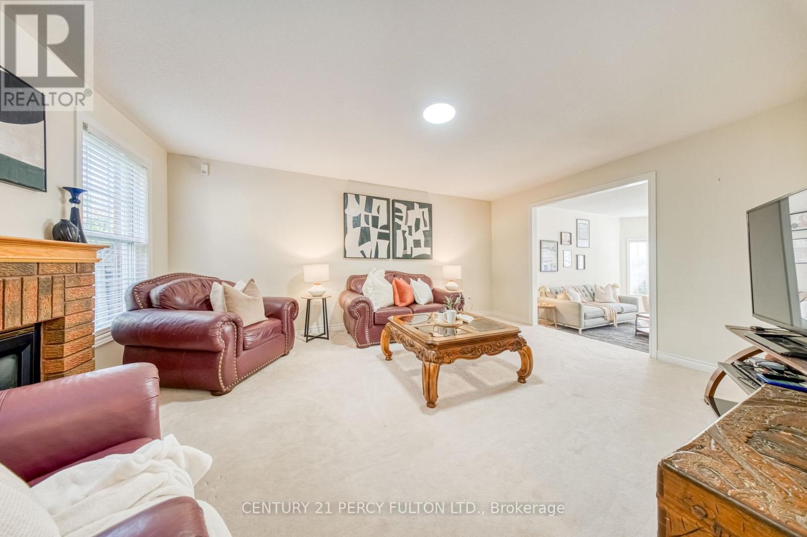 165 Elizabeth Street, Ajax, Ontario  L1T 3Y4 - Photo 7 - E12472067