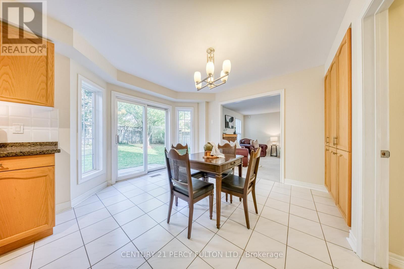 165 Elizabeth Street, Ajax, Ontario  L1T 3Y4 - Photo 8 - E12472067