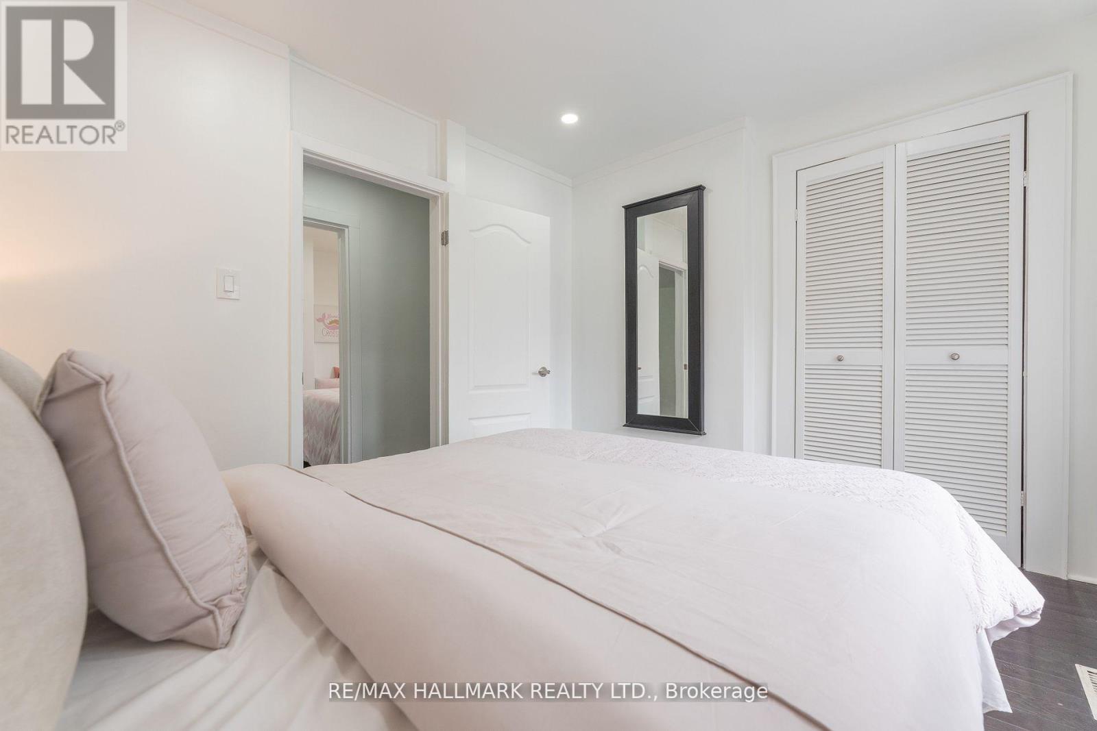 106 Willow Avenue, Toronto (The Beaches), Ontario  M4E 3K3 - Photo 12 - E12472108