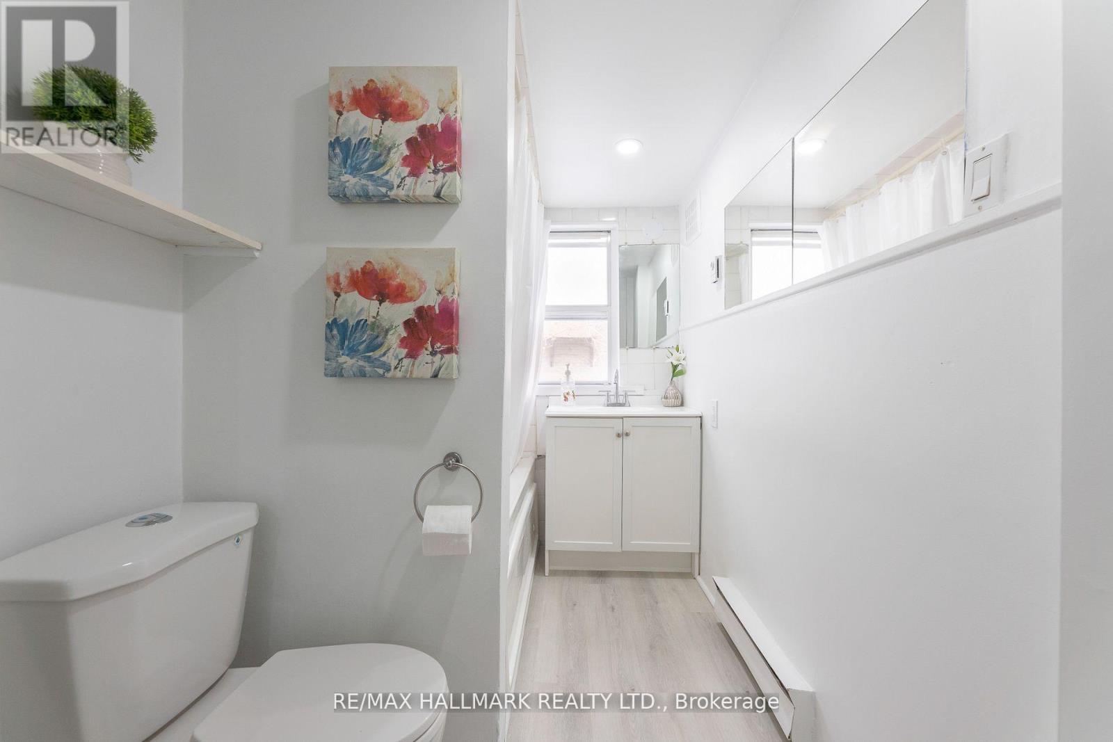 106 Willow Avenue, Toronto (The Beaches), Ontario  M4E 3K3 - Photo 16 - E12472108