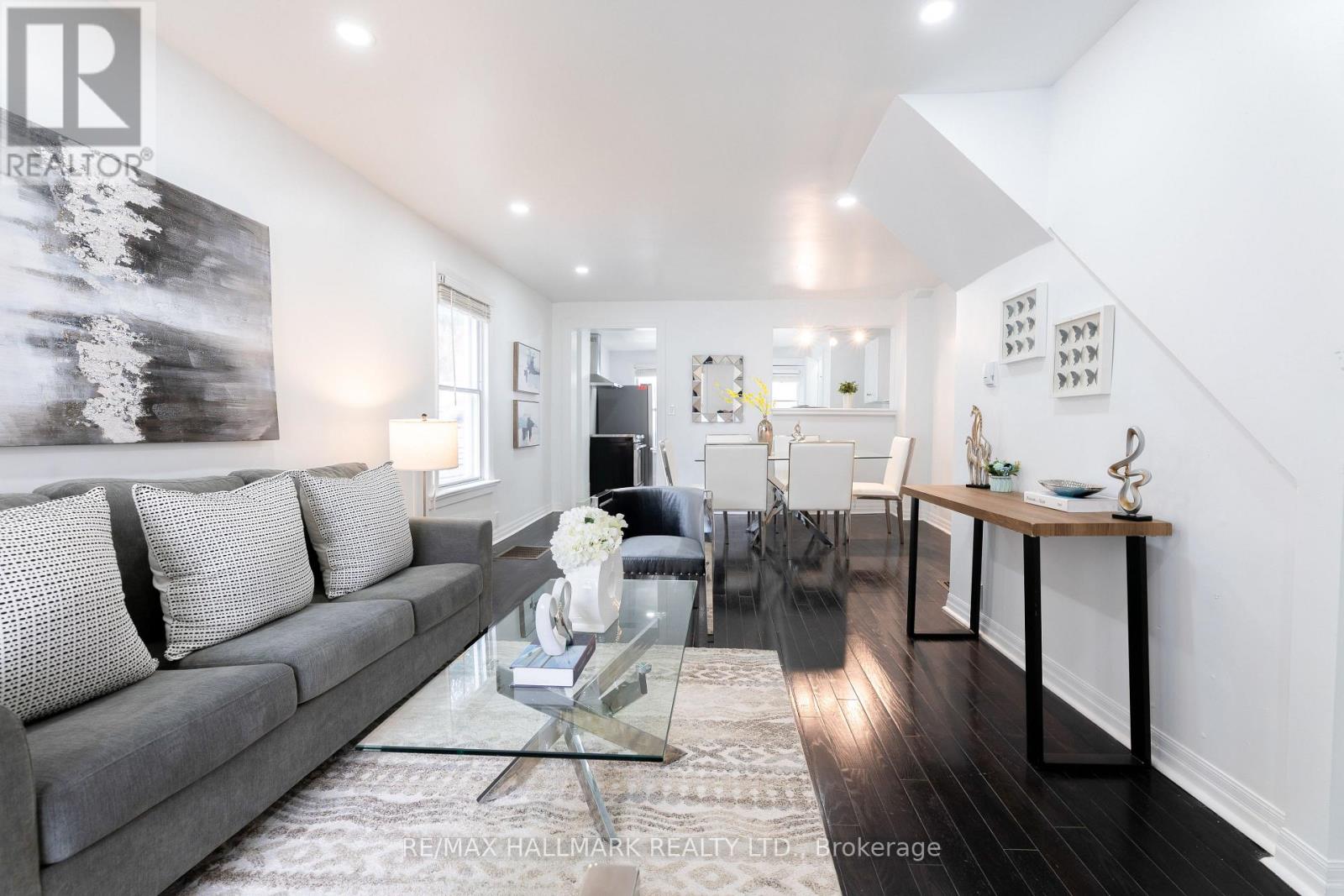 106 Willow Avenue, Toronto (The Beaches), Ontario  M4E 3K3 - Photo 3 - E12472108