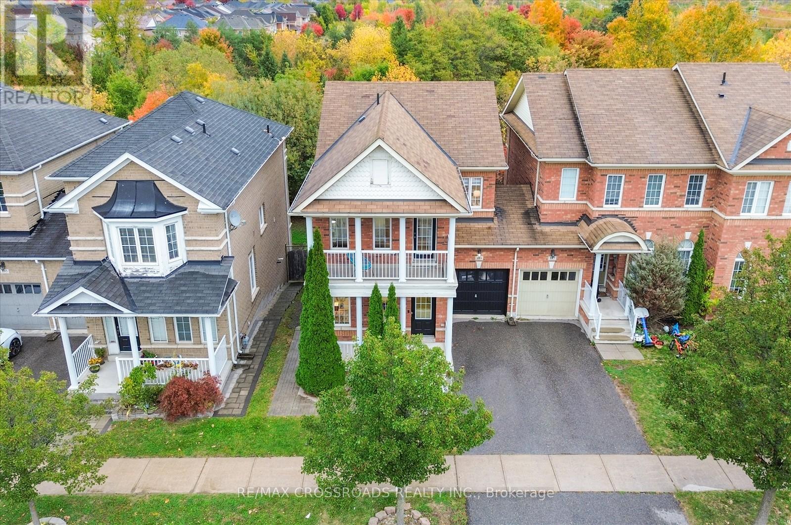 189 Riverwalk Drive, Markham (Box Grove), Ontario  L6B 0G6 - Photo 8 - N12472079