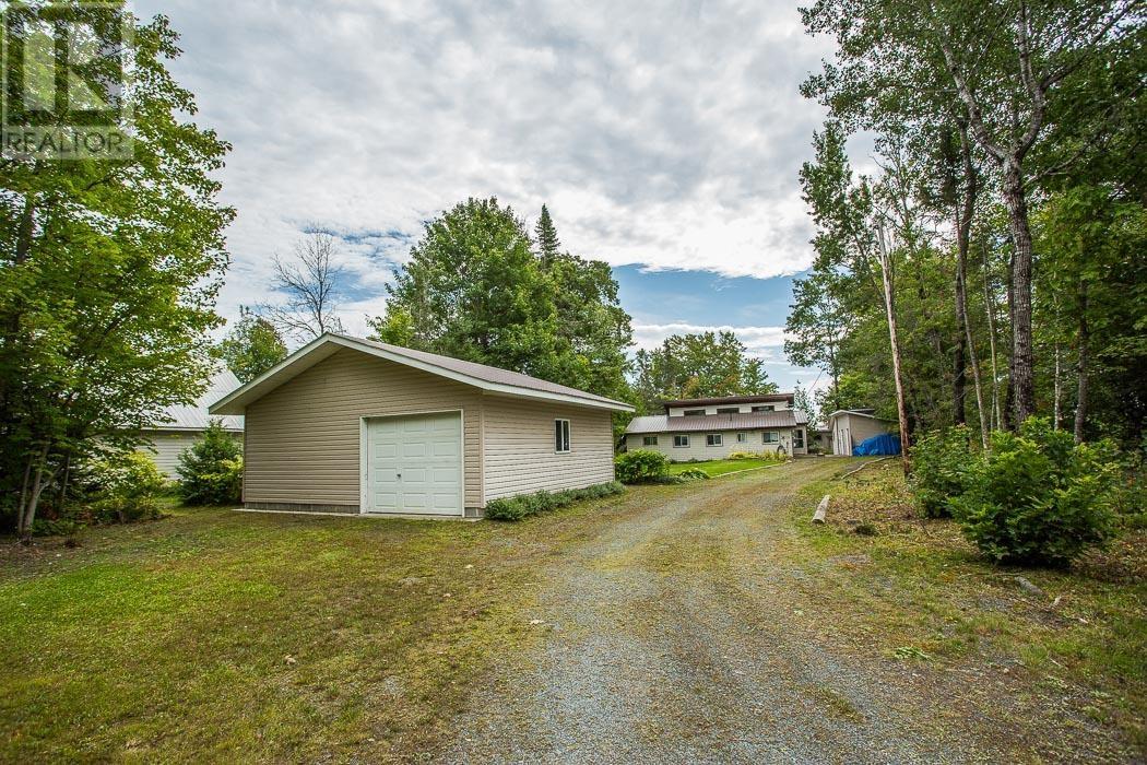 126 Waltonen Rd, Plummer Additional Township, Bruce Mines, Ontario  P0R 1C0 - Photo 3 - SM252646