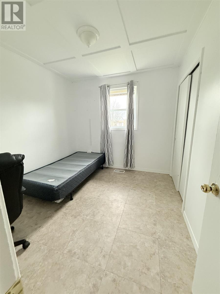 6 Rue Des Pins, Dubreuilville, Ontario  P0S 1G0 - Photo 24 - SM253019