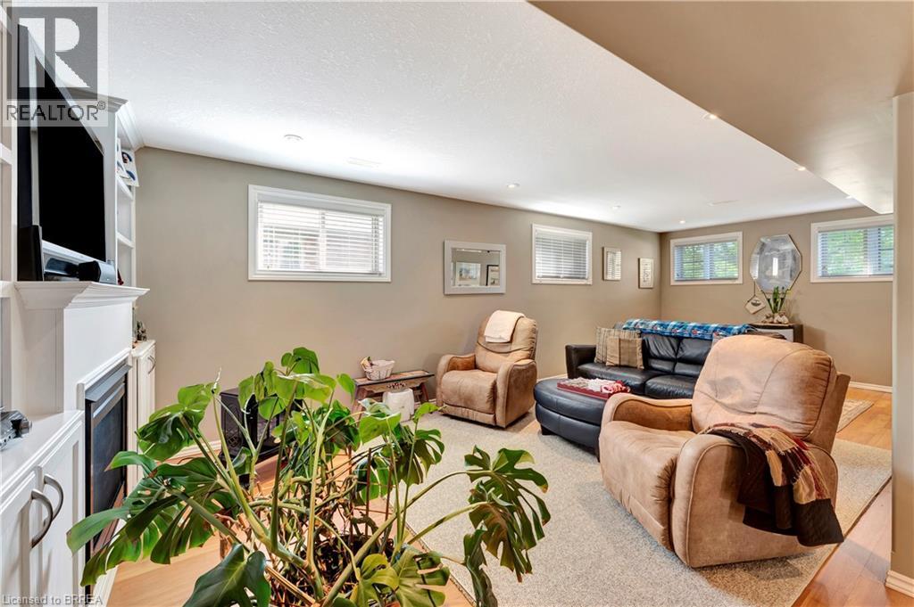 33 Mansfield Drive, St. George, Ontario  N0E 1N0 - Photo 21 - 40752606
