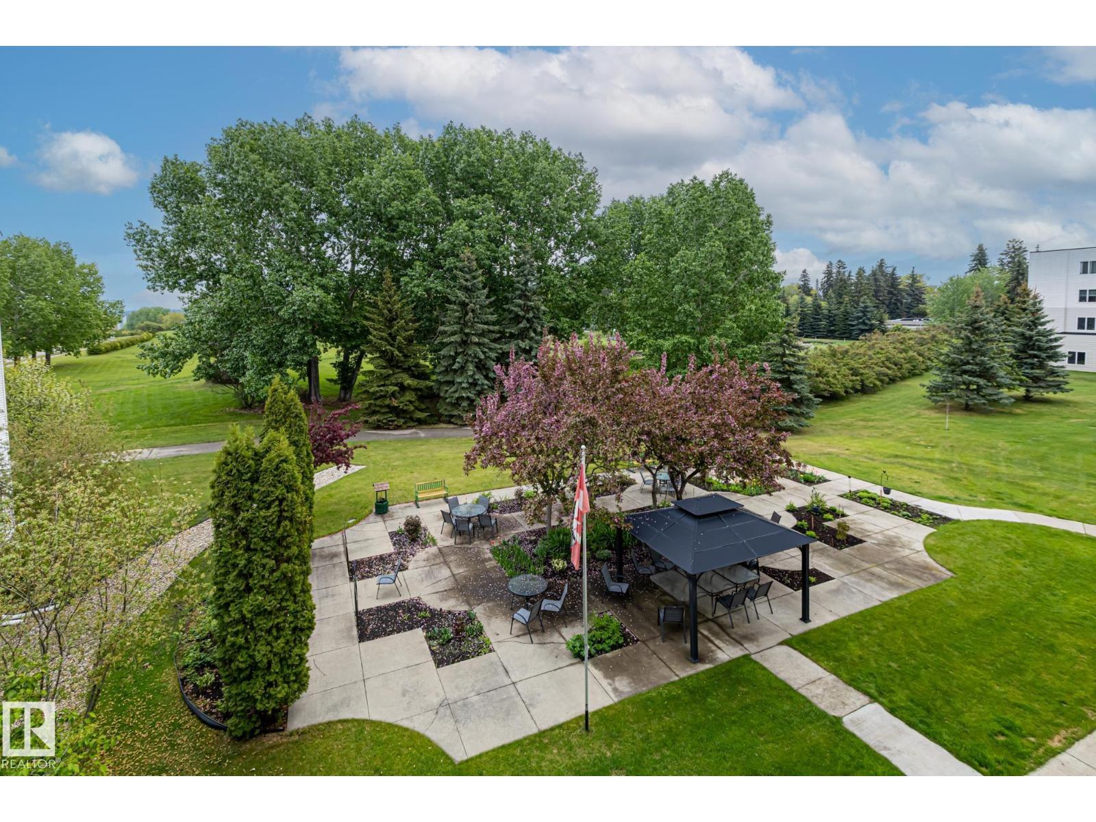 #203 78 MCKENNEY AV, St. Albert, Alberta