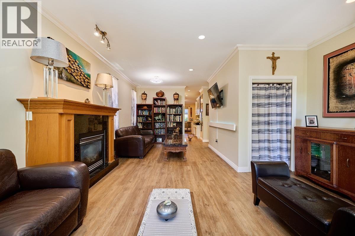 562 W Keith Road, North Vancouver, British Columbia  V7M 1M4 - Photo 7 - R3026861