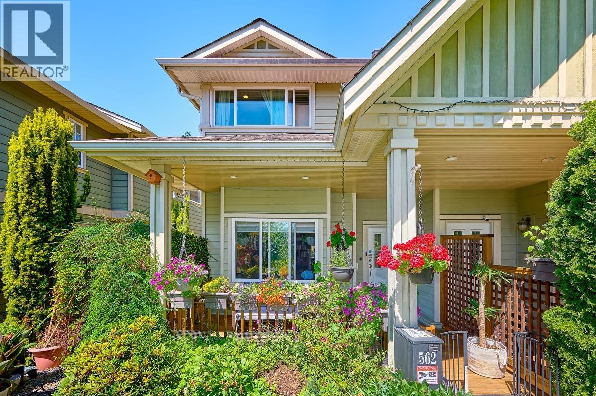 562 W Keith Road, North Vancouver, British Columbia  V7M 1M4 - Photo 2 - R3026861